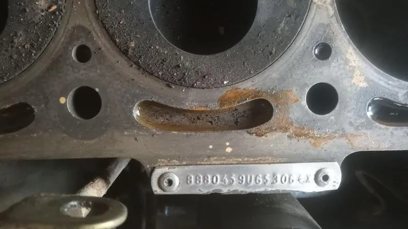 Jak rozpoznać luzy zaworowe w motocyklu i kiedy je regulować?