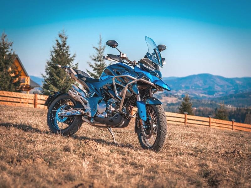 Trasy motocyklowe w Lubuskiem – zakręty, jeziora i widoki