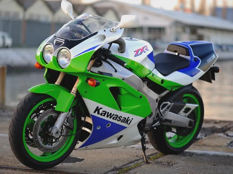 Kawasaki ZXR 750