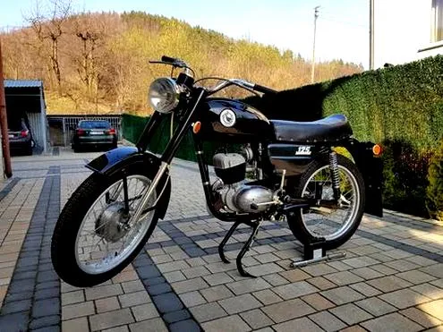 Specyfikacje techniczne WSK 125